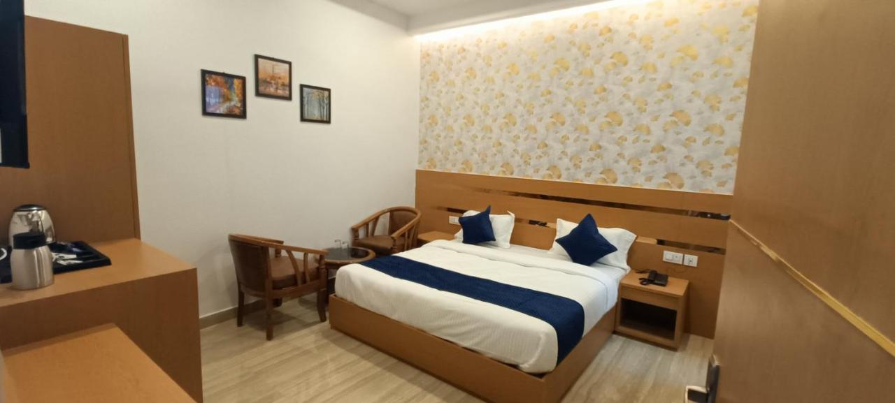 Hotel Royal Casa Lucknow Exterior photo