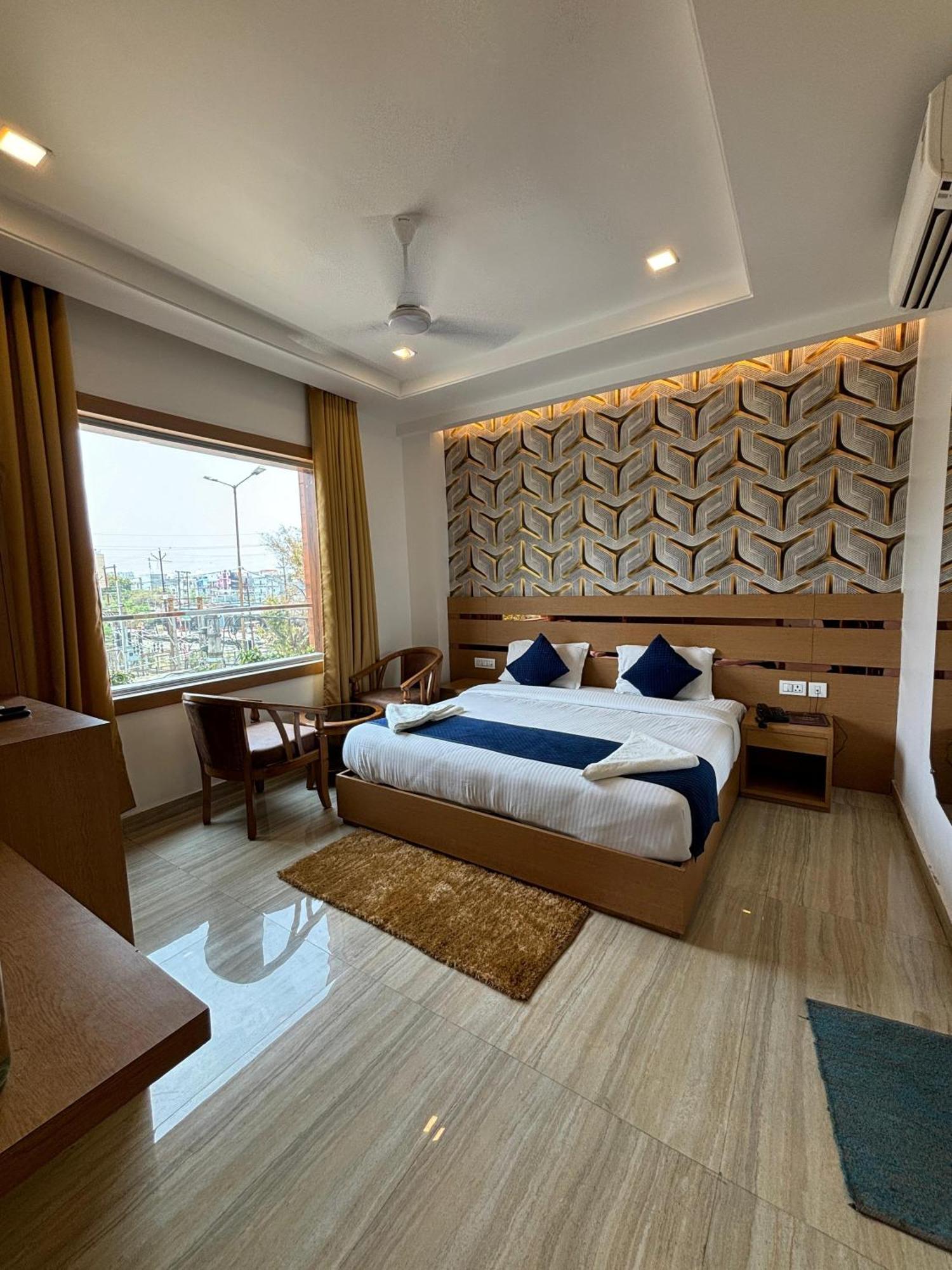 Hotel Royal Casa Lucknow Exterior photo