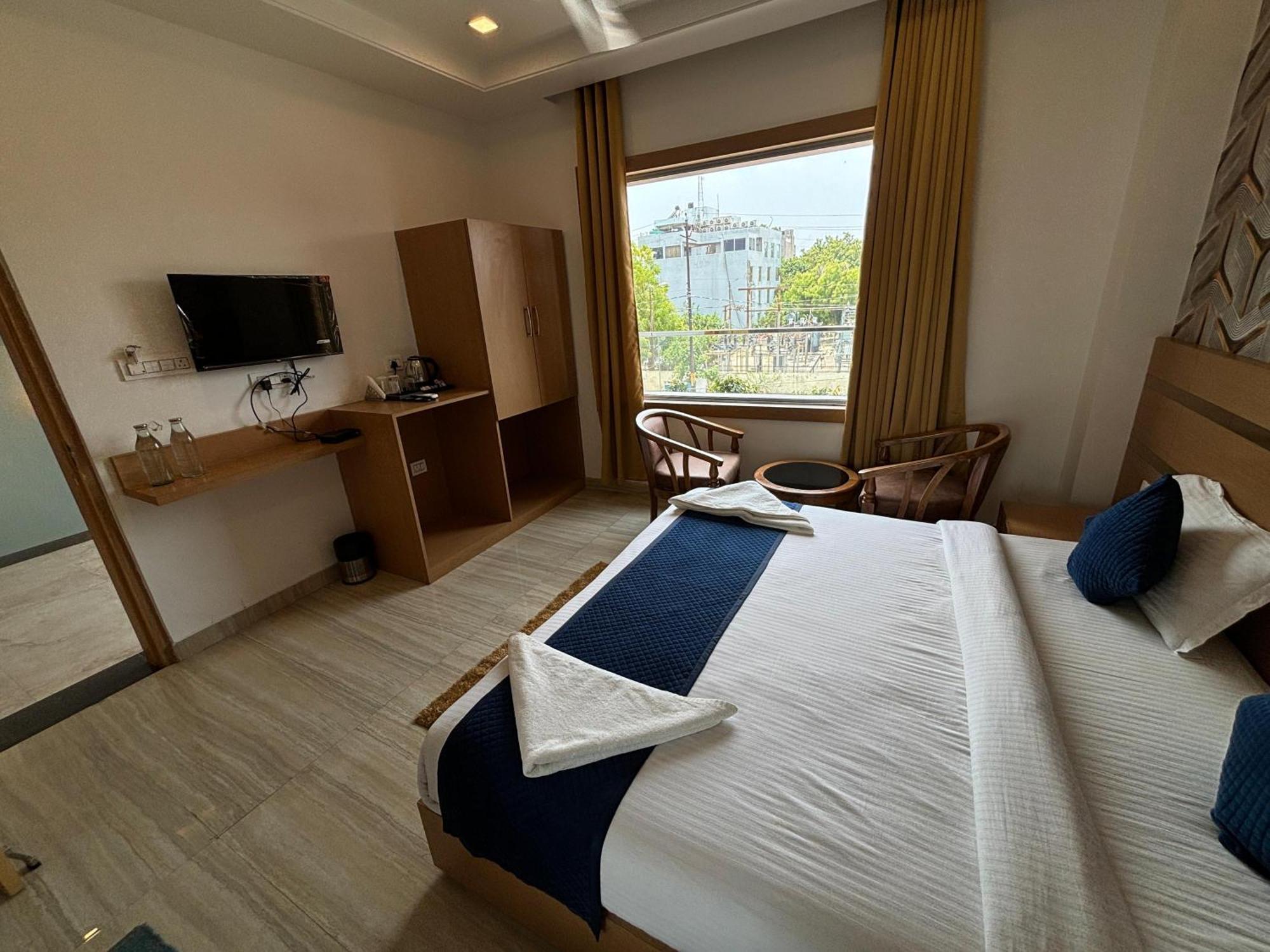 Hotel Royal Casa Lucknow Exterior photo