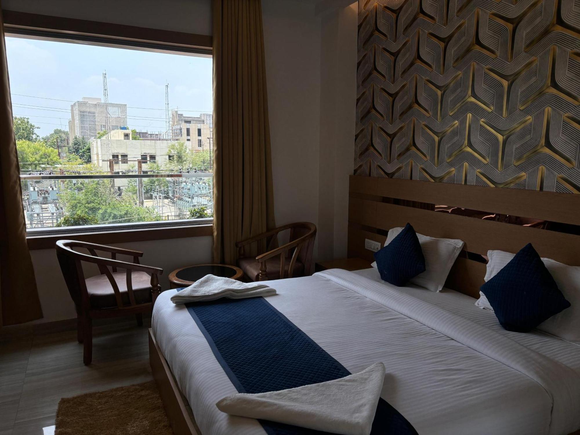Hotel Royal Casa Lucknow Exterior photo