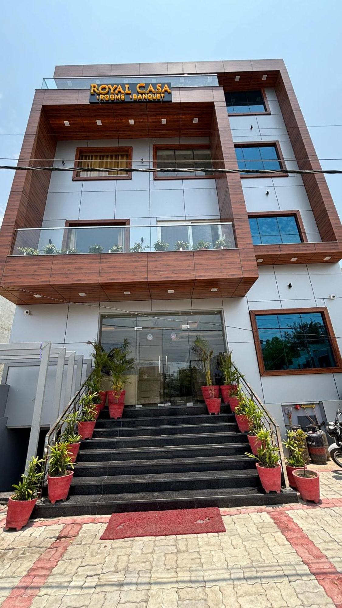 Hotel Royal Casa Lucknow Exterior photo
